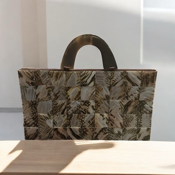 TICO Collection Shell Tile Handbag | Brown Tortoiseshell Look | Vintage Style - Picture 6 of 7